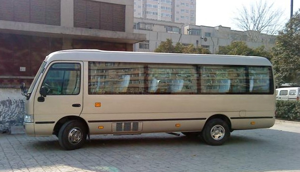 呼倫貝爾旅游包車中巴車